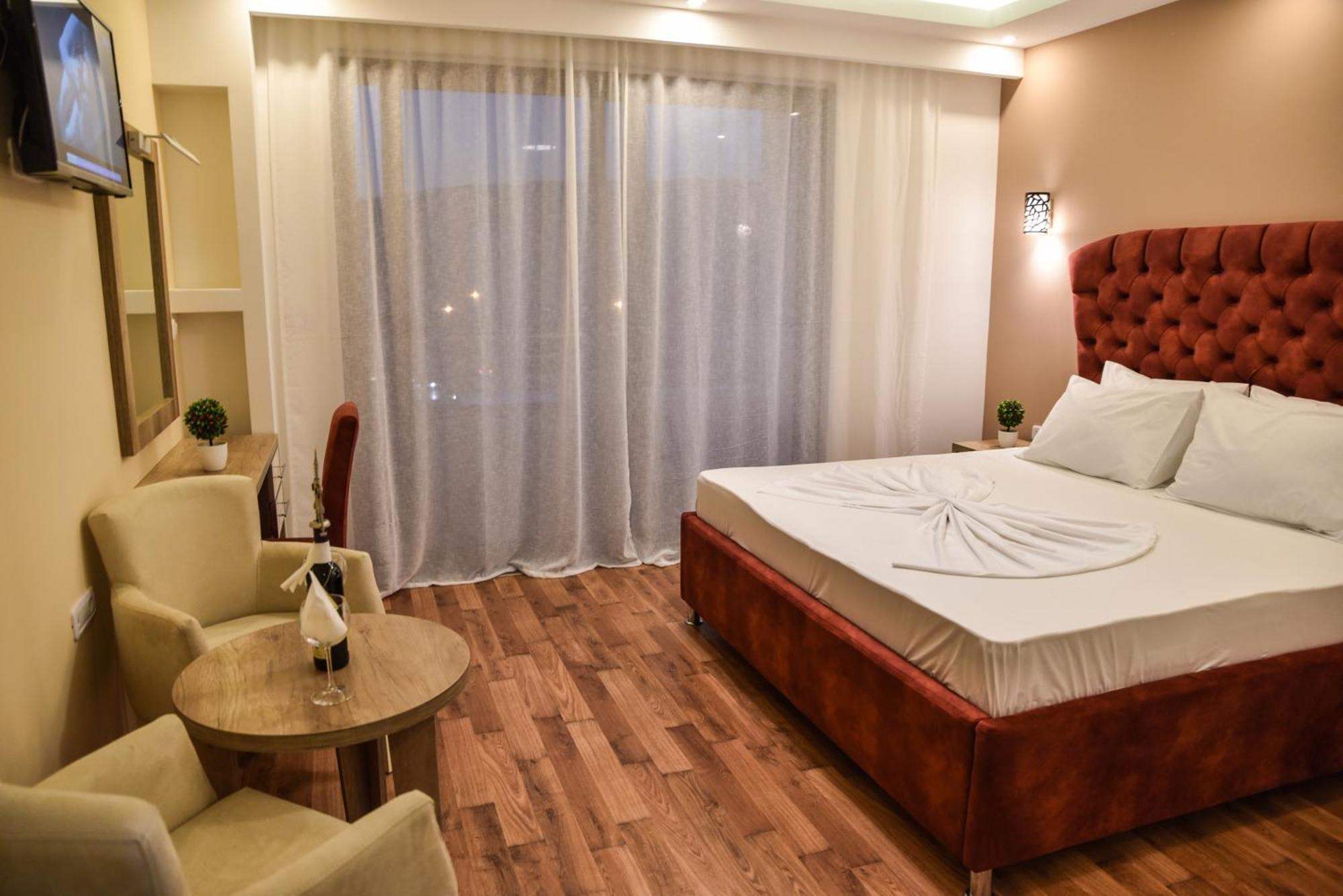 Hotel Evropa Ulcinj Exterior foto