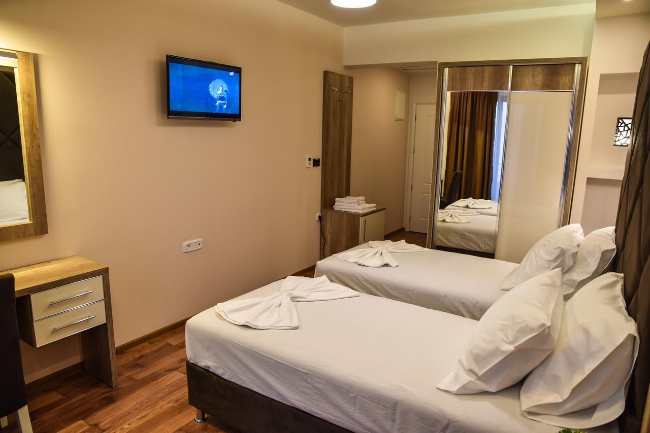 Hotel Evropa Ulcinj Exterior foto